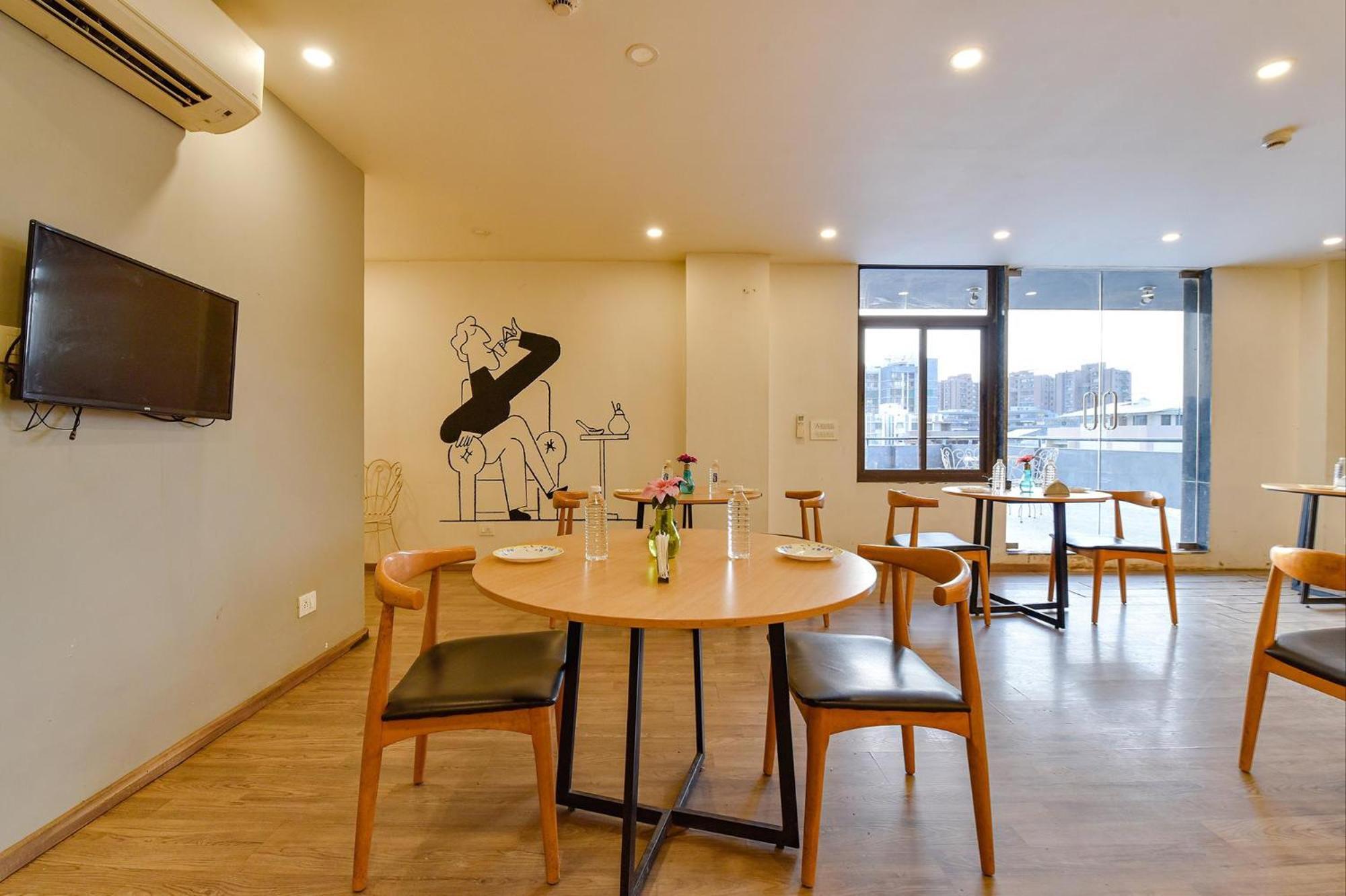 Fabhotel Ny Townhouse Αχμπανταμπάντ Εξωτερικό φωτογραφία