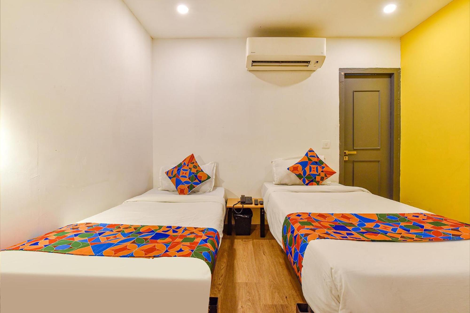 Fabhotel Ny Townhouse Αχμπανταμπάντ Εξωτερικό φωτογραφία