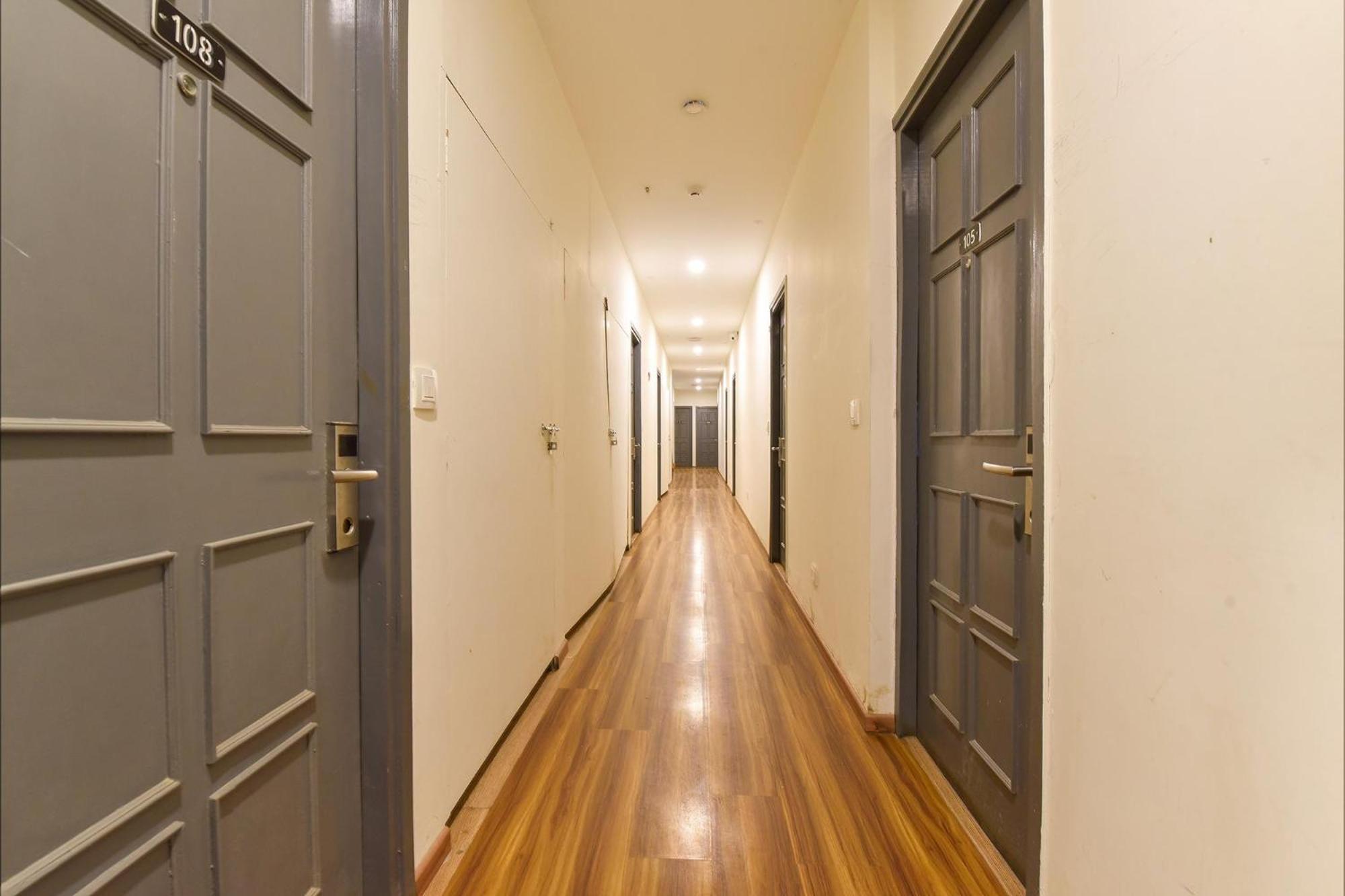 Fabhotel Ny Townhouse Αχμπανταμπάντ Εξωτερικό φωτογραφία