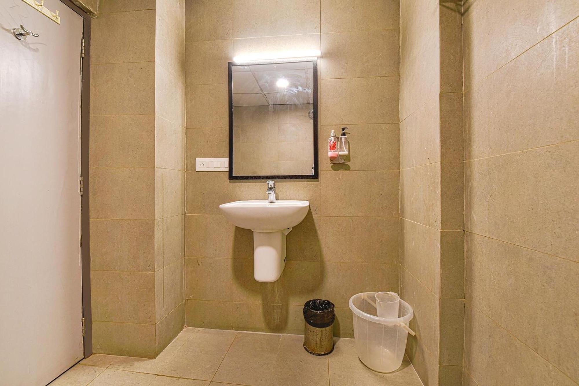 Fabhotel Ny Townhouse Αχμπανταμπάντ Εξωτερικό φωτογραφία